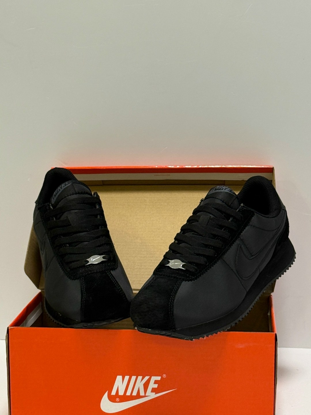 nike cortez classic,nike cortez black,nike cortez classic leather,кроссовки nike cortez,кроссовки