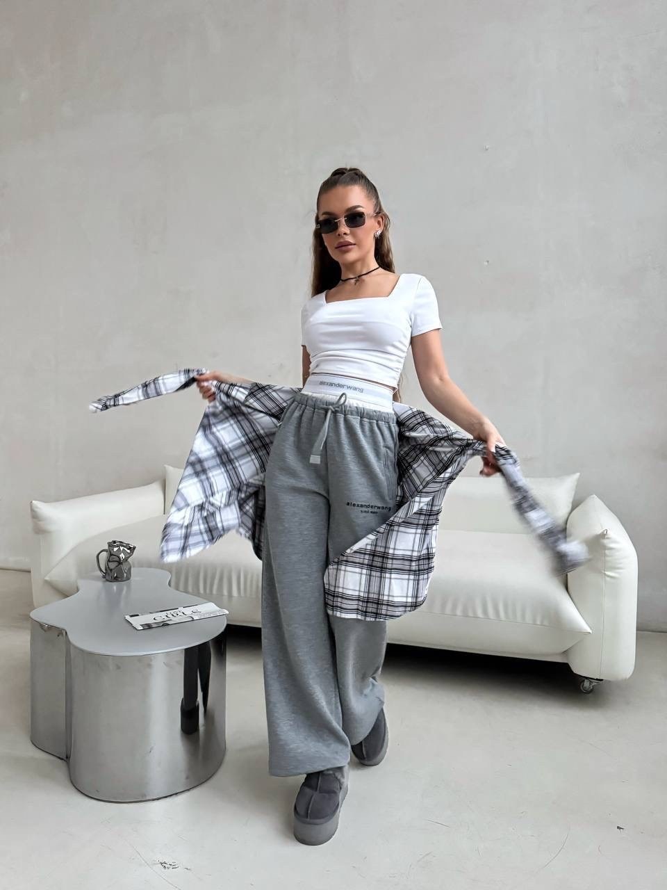 широкие брюки,брюки женские с,стильные джинсы,джинсы широкие серые,брюки комбинированные