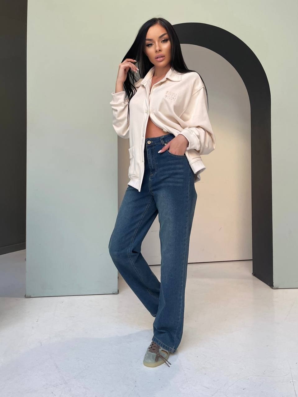 куртка бомбер,повседневная куртка,куртка модная,бежевый бомбер,бежевая куртка