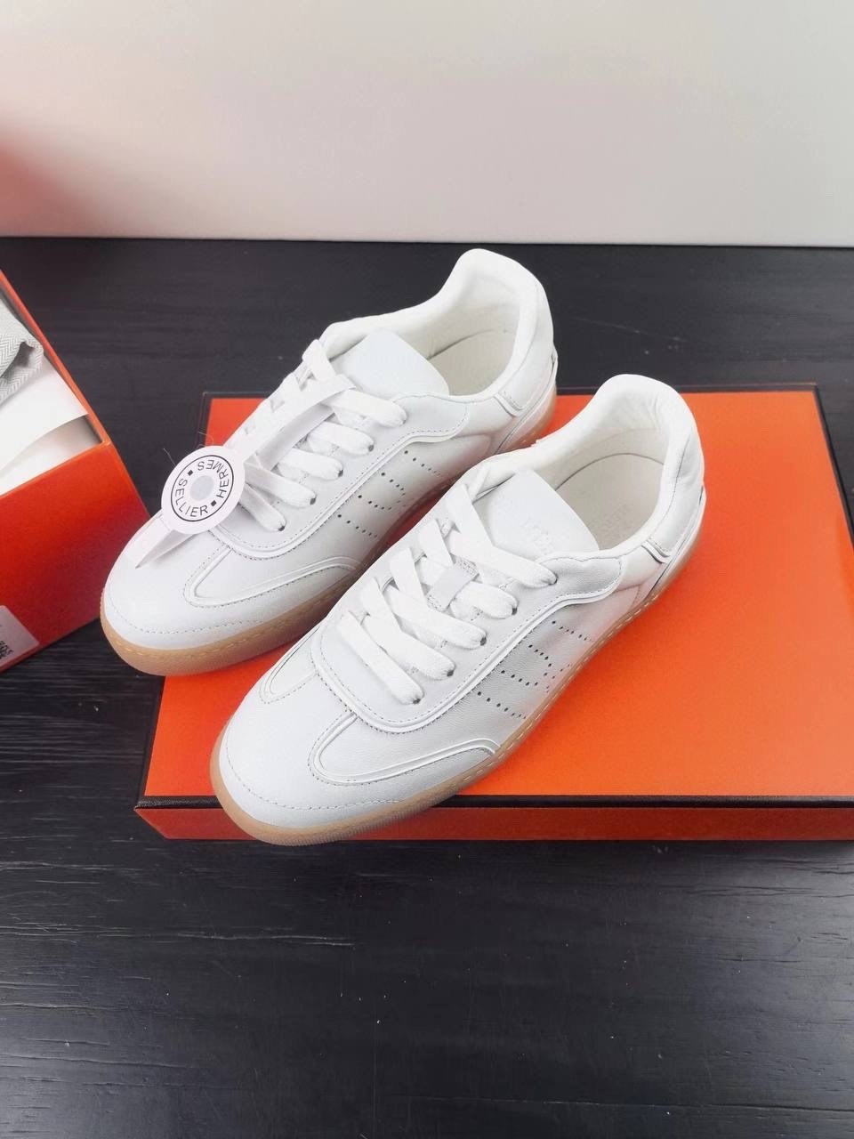 кроссовки hermes,кроссовки гермес женские,hermes кроссовки женские,кроссовки хермес женские,кроссовки хермес