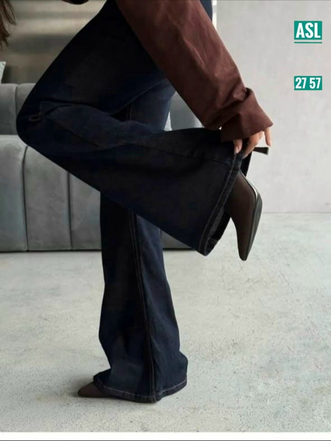 женские джинсы клеш,джинсы клеш женские с высокой посадкой,джинсы клеш,джинсы женские,джинсы женские клеш от колена