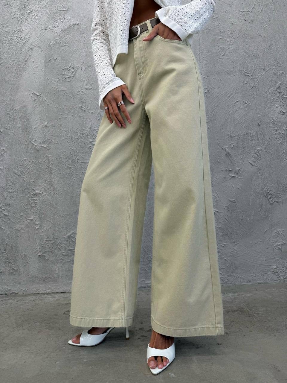 белые джинсы,джинсы модные,белые брюки,белые широкие джинсы,джинсы белые женские