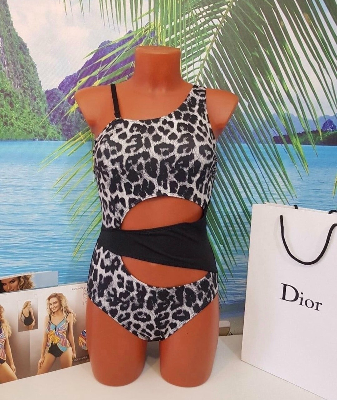 слитный купальник с леопардовым принтом,купальник с леопардовым принтом,купальник леопардовый слитный с вырезами,леопардовые купальники,женский слитный купальник