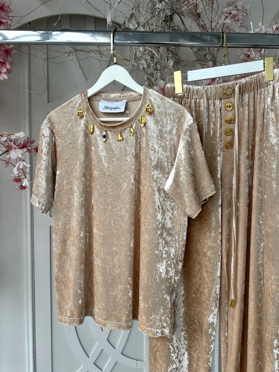 велюровые костюмы,костюм комплекты,костюм велюровый домашний,велюровый костюм для дома,брючный костюм