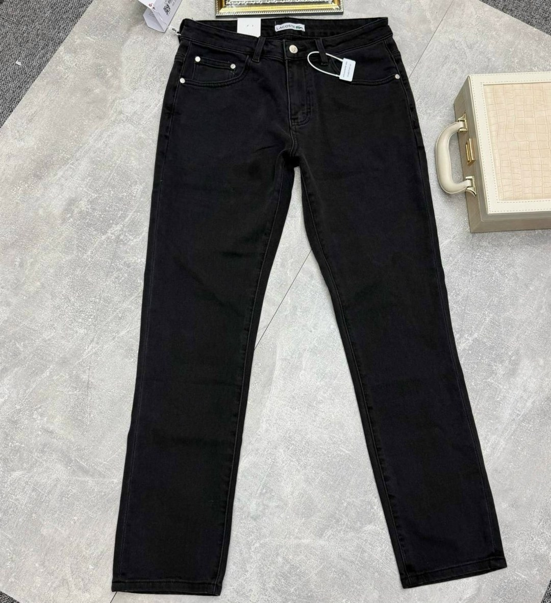 джинсы черные,джинсы фенди,джинсы брендовые,джинсы мужские,черные прямые джинсы