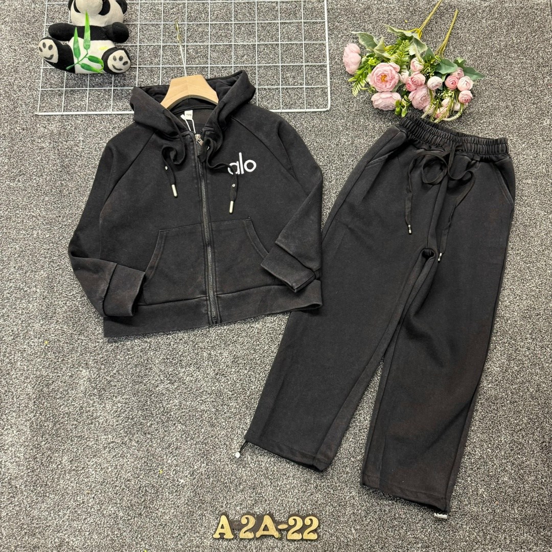 костюм на флисе,спортивные костюмы на флисе,женские костюмы на флисе,костюм детский,костюмчик