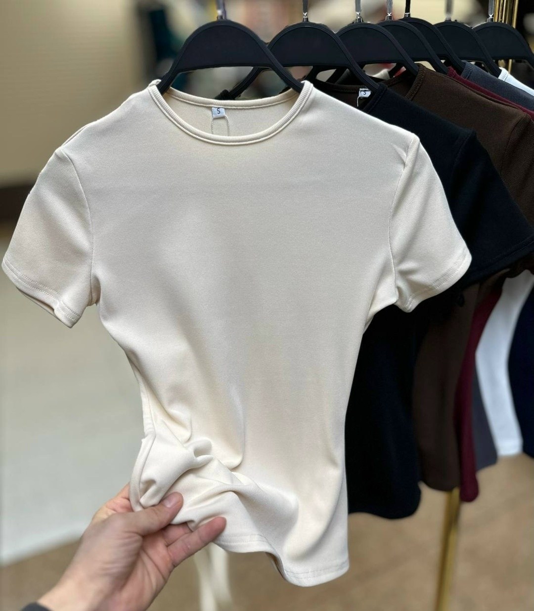 футболки женская,базовая футболка женская,футболки для женщин,футболки базовая,футболки и майки