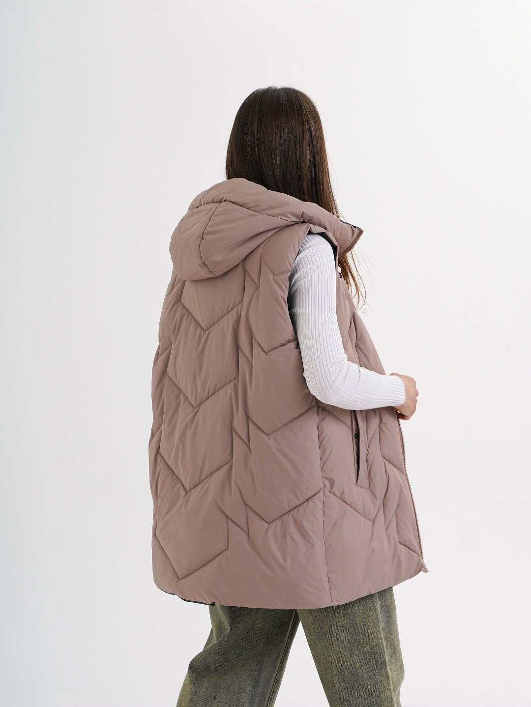 женские жилеты,жилетка женская,жилет,жилет утепленный,жилет с капюшоном