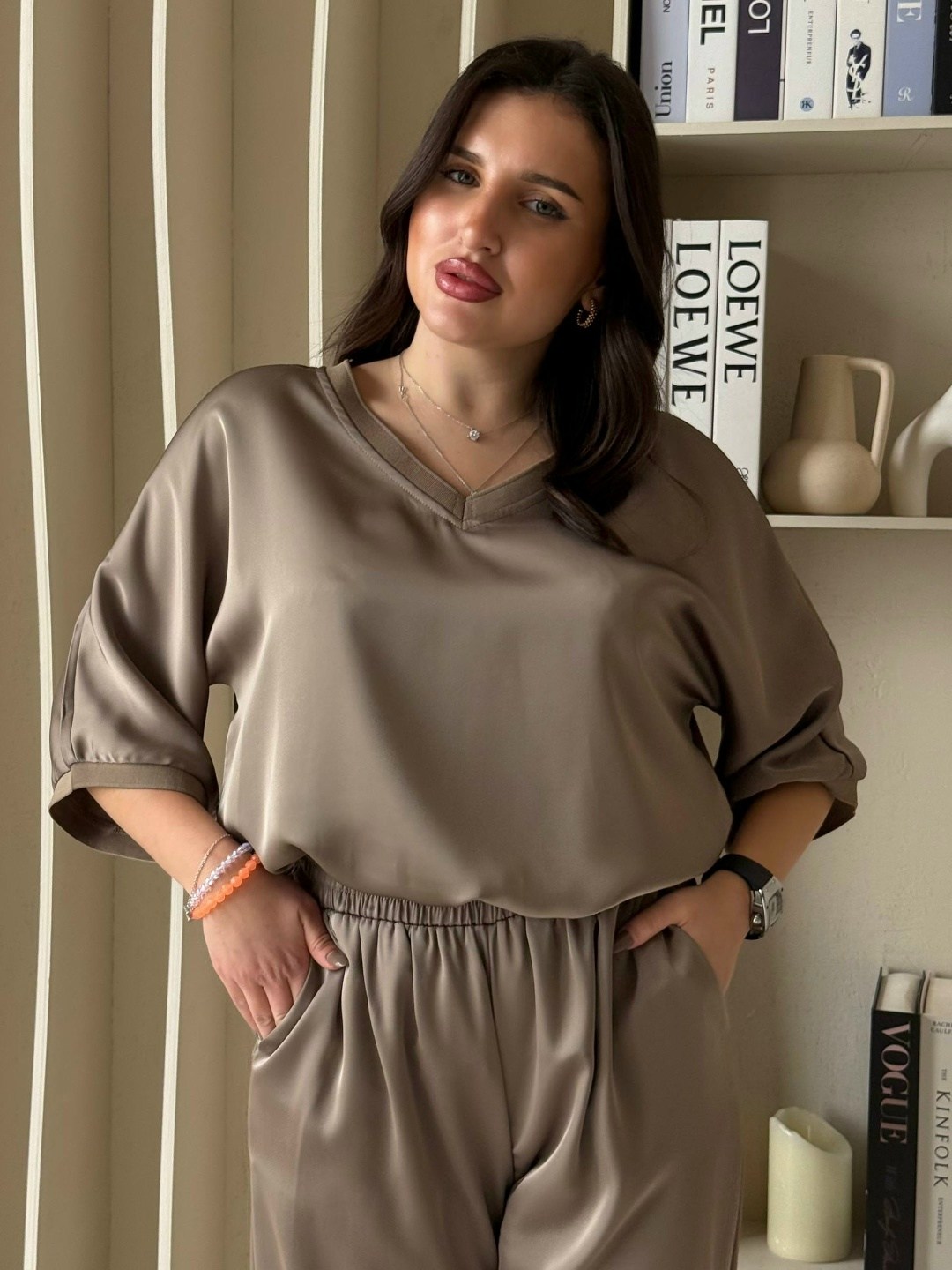 шелковый костюм брючный bloom&be,костюм женский брючный,комплект мишель стиль 1160 капучино,атласный костюм,женский костюм