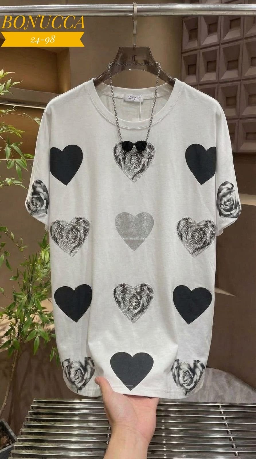 женская футболка,футболки модные,женские футболки с принтом,футболка оверсайз с сердцами