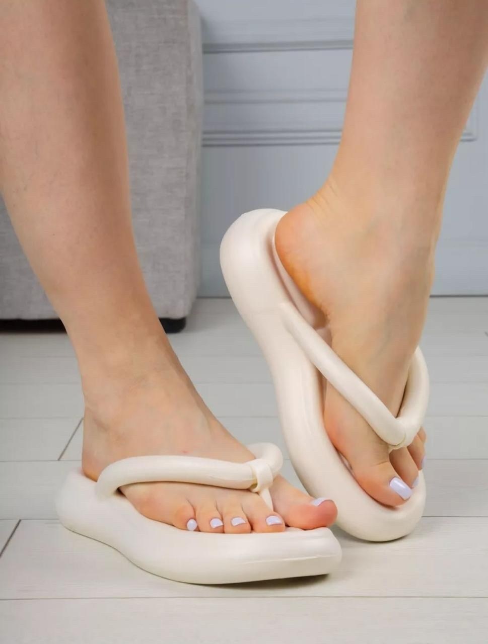 женские пляжные шлепанцы,шлепанцы женские,летние шлепанцы,,шлепанцы женские на платформе