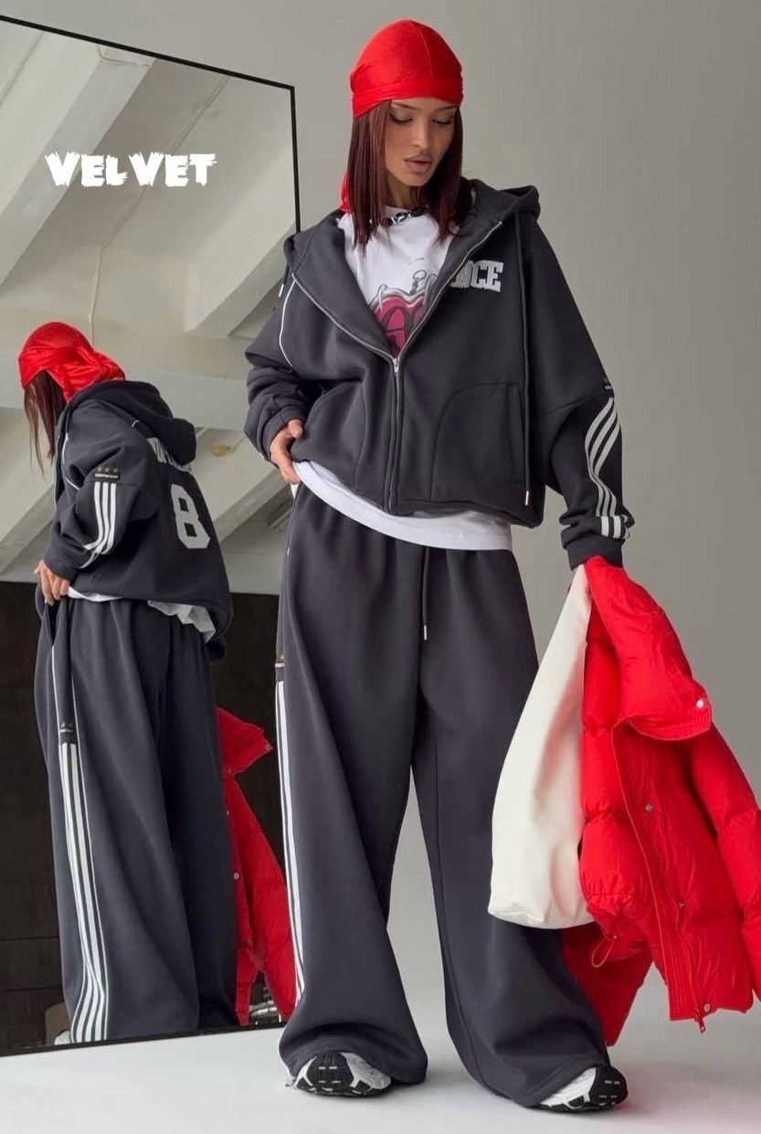 спортивный костюм,adidas original velour tracksuit,спортивный костюм женский,спортивки женские,костюм спортивный loewe