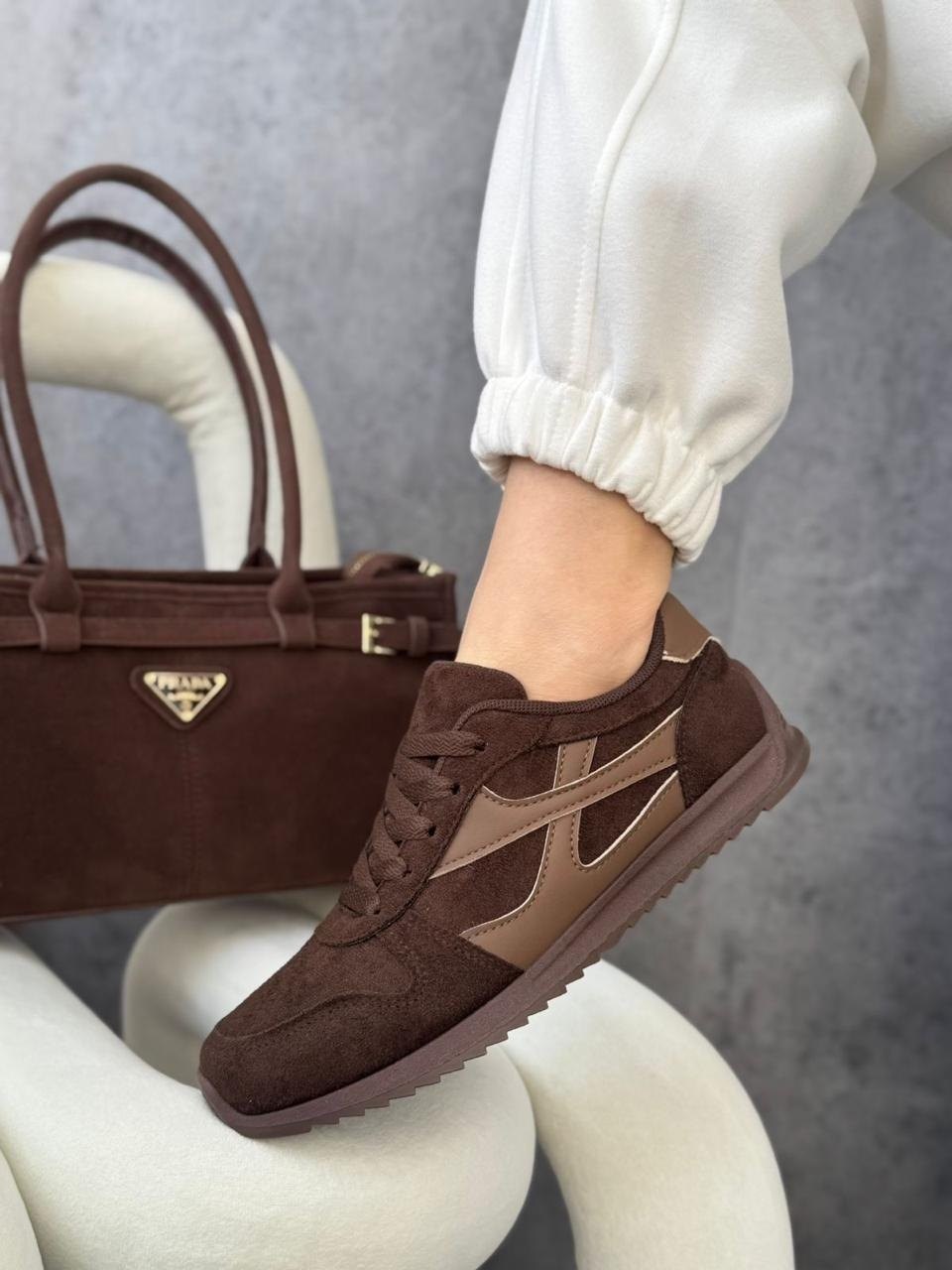 замшевые кроссовки,,женские кроссовки,коричневые кроссовки,кроссовки женские замшевые