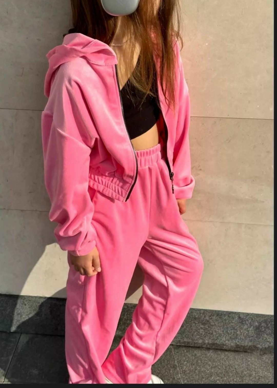 велюровый костюм для девочки спортивный капюшон,спортивные костюмы для девочек,спортивный велюровый костюм,велюровый костюм для девочки,велюровый спортивный костюм для девочки