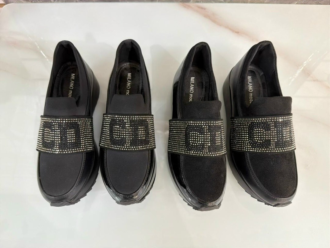 ,женские кроссовки,кроссовки балдинини женские,кроссовки со стразами,кроссовки с застежкой