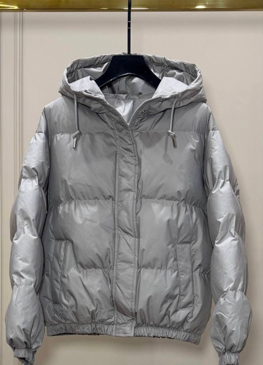 женская короткая зимняя куртка с капюшоном на белом утином пуху,женская зимняя куртка,женская зимняя куртка-пуховик с капюшоном,женский короткий пуховик,женская зимняя куртка на белом утином пуху