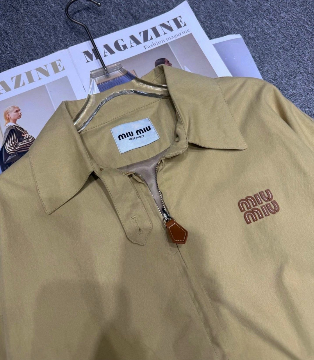 куртка женская,куртка бомбер,куртка с карманами,бежевая куртка,куртка рабочего тренд