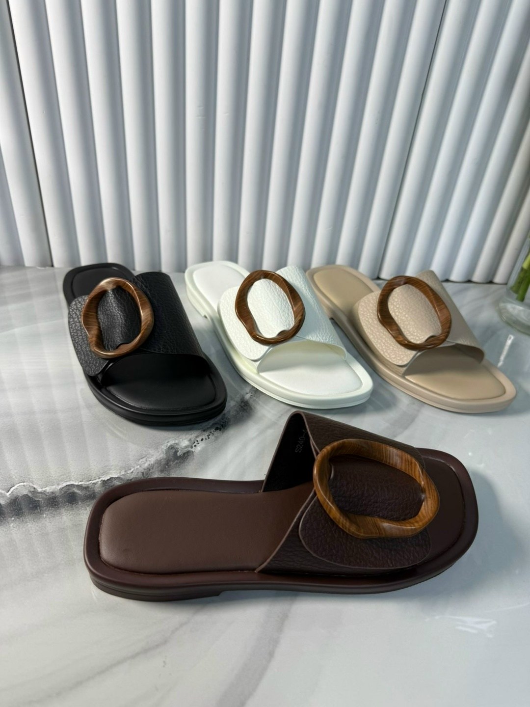 женские шлепанцы,сандалии босоножки,женские сандалии,шлепки женские,кожаные шлепки