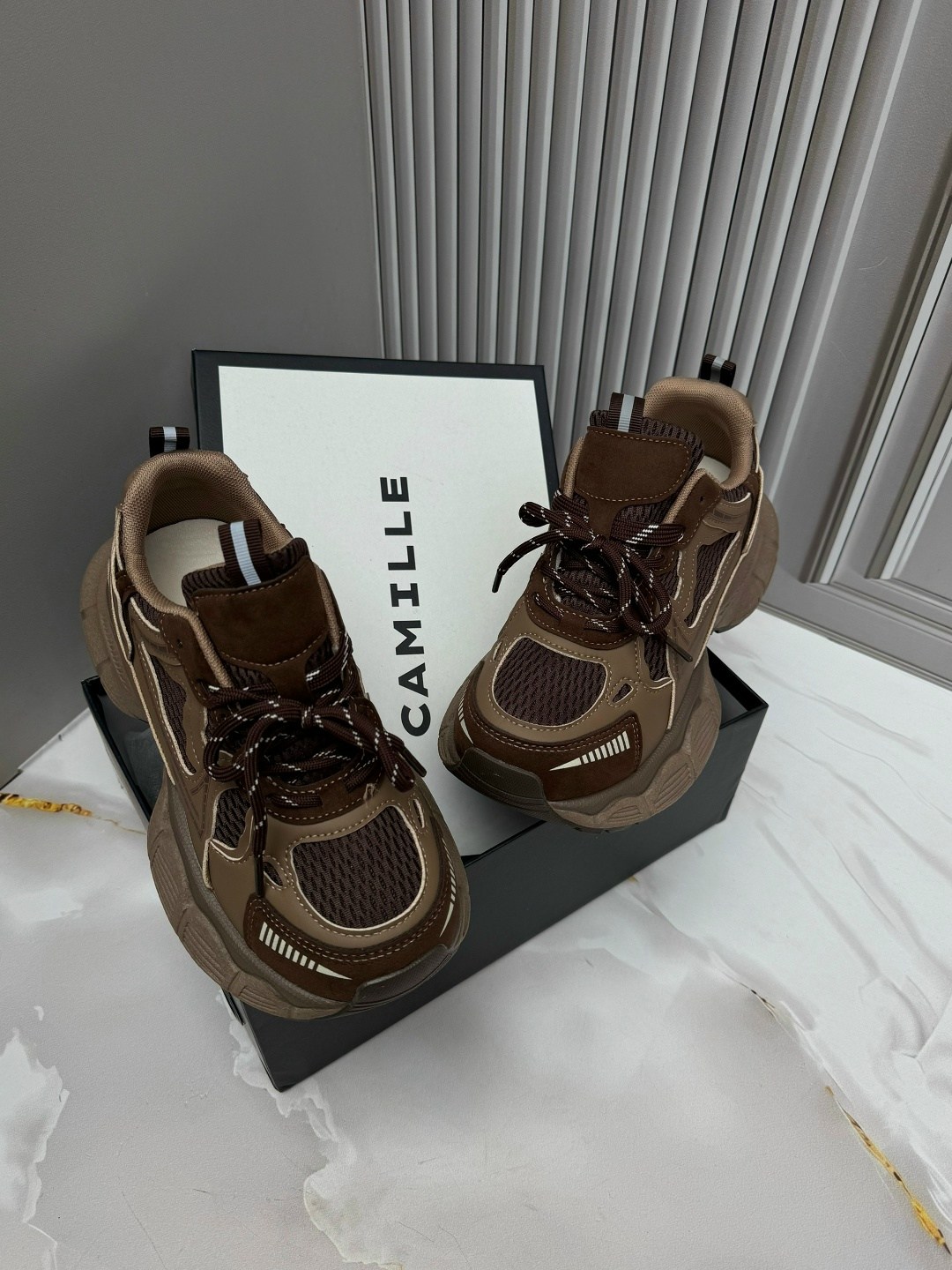 женские массивные кроссовки,кроссовки женские,женские кроссовки на массивной платформе,массивные кроссовки для женщин,модные кроссовки