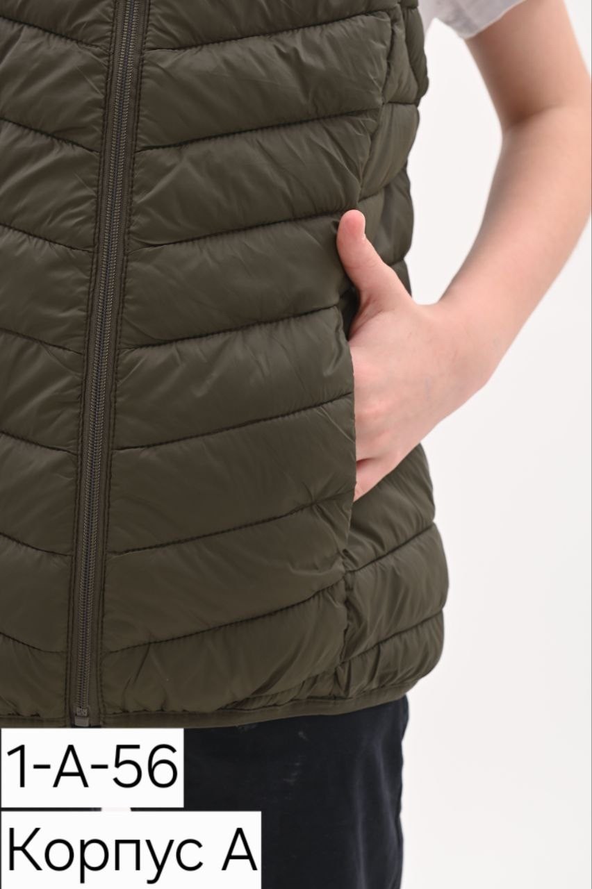 жилет adidas,утепленный жилет adidas,жилет adidas sportswear adidas,мужские жилеты adidas,жилетка adidas