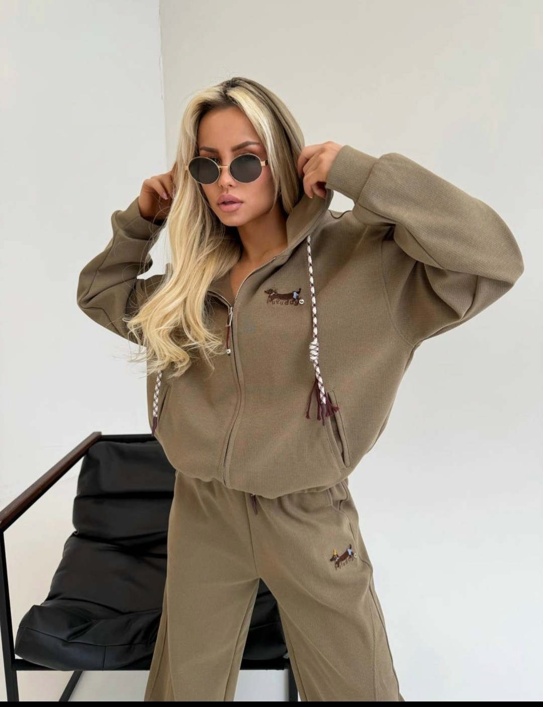 костюм спортивный,женский спортивный костюм,стильный костюм,серые спортивные костюмы женские,костюм спортивный теплый