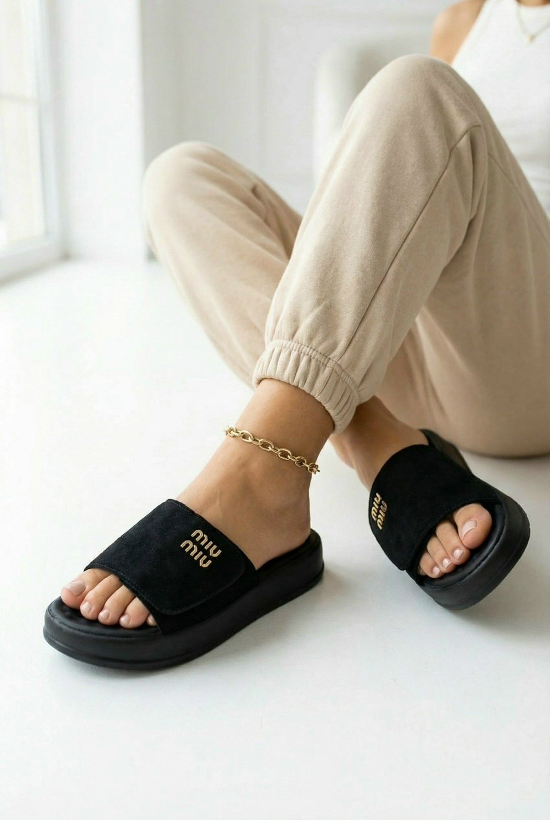 ,женские шлепанцы,тапочки модные,женские тапки,женская