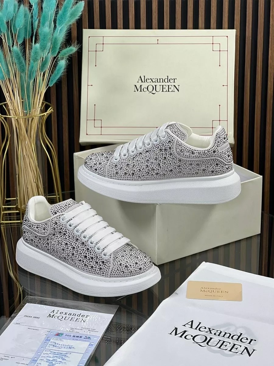 ,кроссовки со стразами,кеды со стразами,спортивная ,обуви