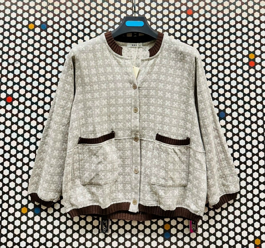 бомбер куртка,вязаные кардиганы,жакет,стеганый жакет,куртка женская