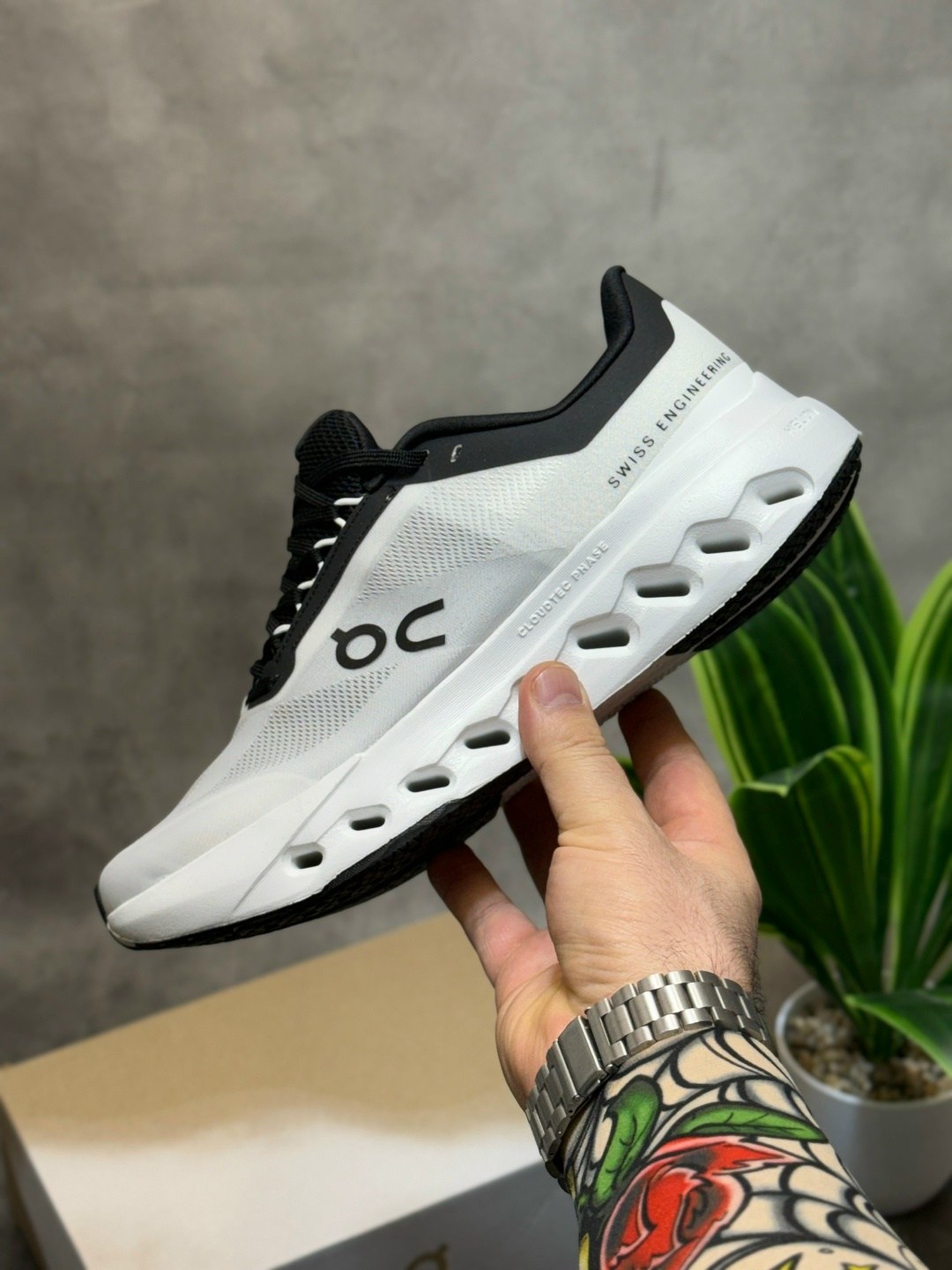 кроссовки on cloudtilt черного цвета слоновой кости running,спортивная ,кроссовки мужские cloudsurfer next on,кроссовки on,кроссовки мужские женские