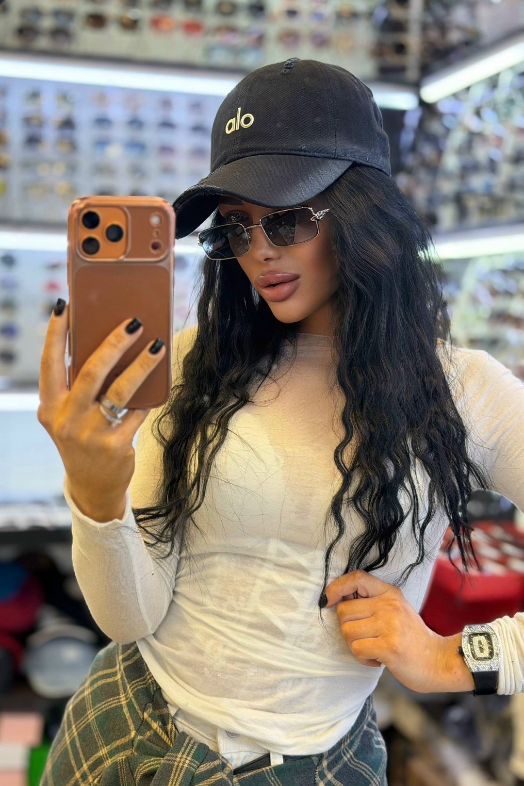 очки солнцезащитные модные авиатор тренд 2025,женская бейсболка,очки солнцезащитные модные авиатор,стильная одежда