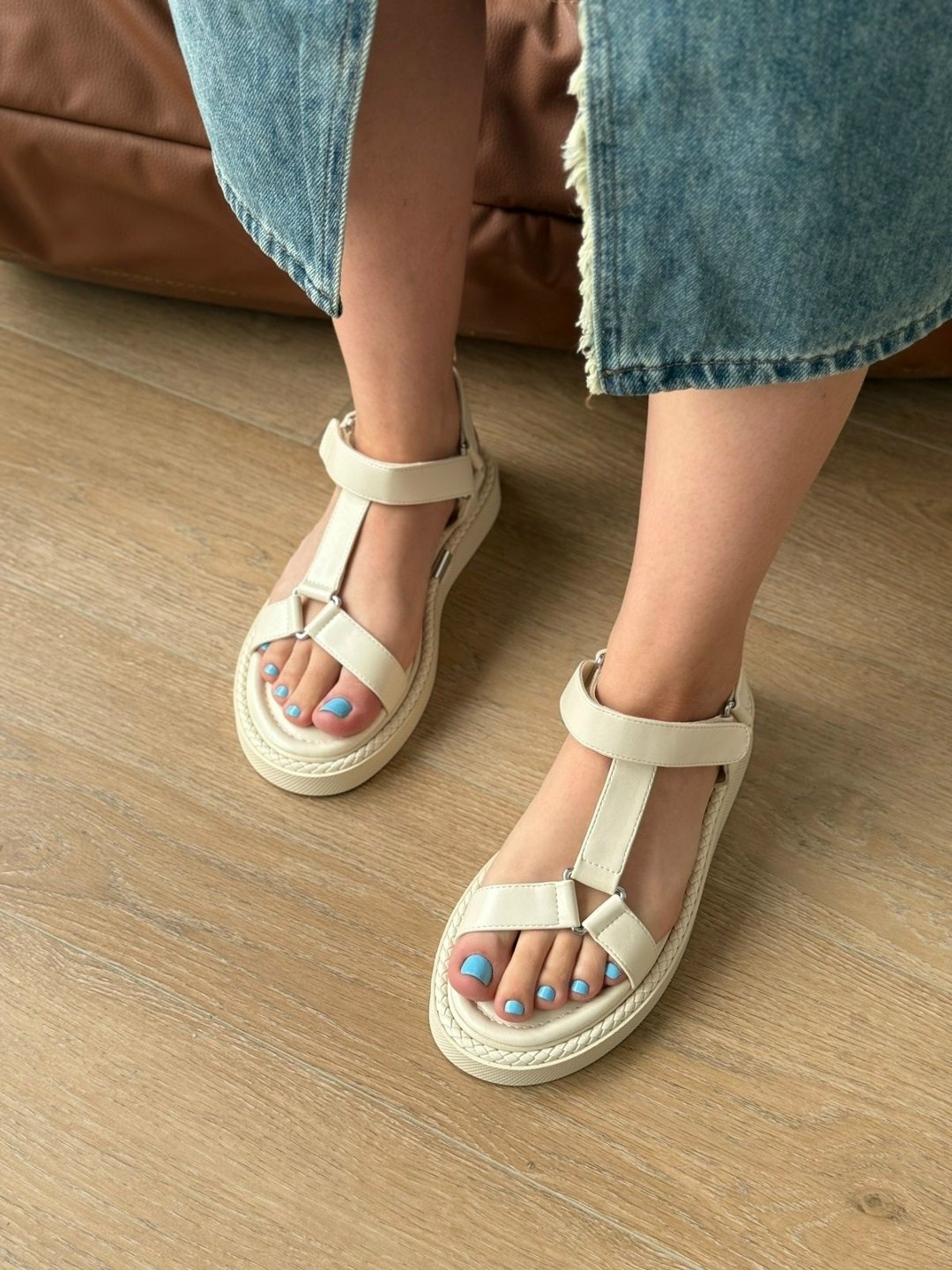 женские босоножки,босоножки летние,босоножки открытые,модные босоножки,бежевые босоножки