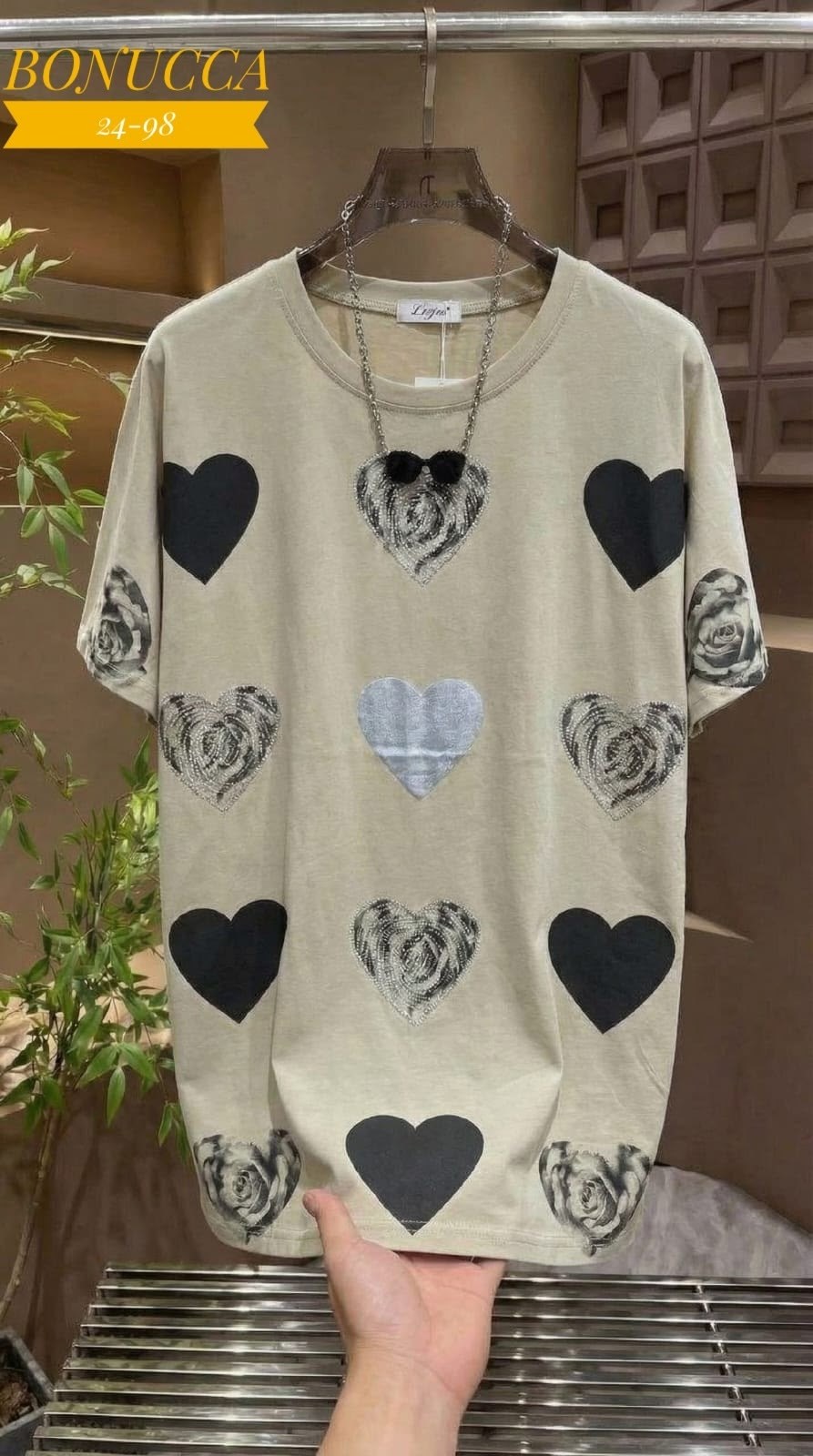 женская футболка,футболки модные,женские футболки с принтом,футболка оверсайз с сердцами