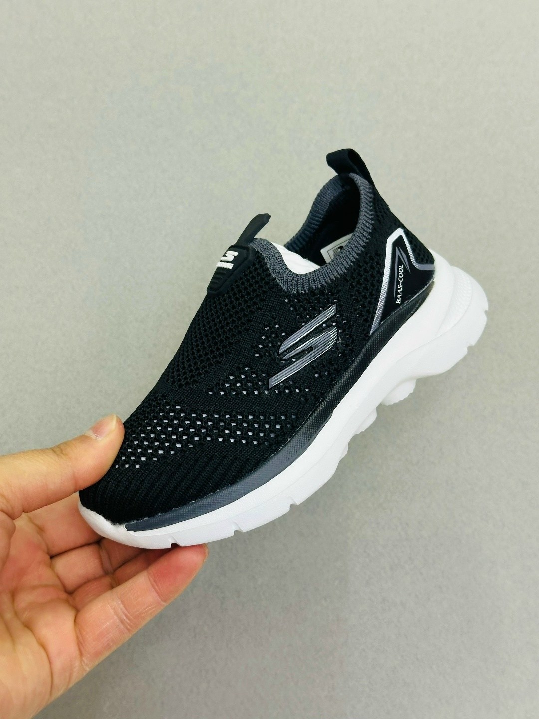 кроссовки skechers,кроссовки,кроссовки skechers мужские,модели обуви,кроссовки skechers go walk 3