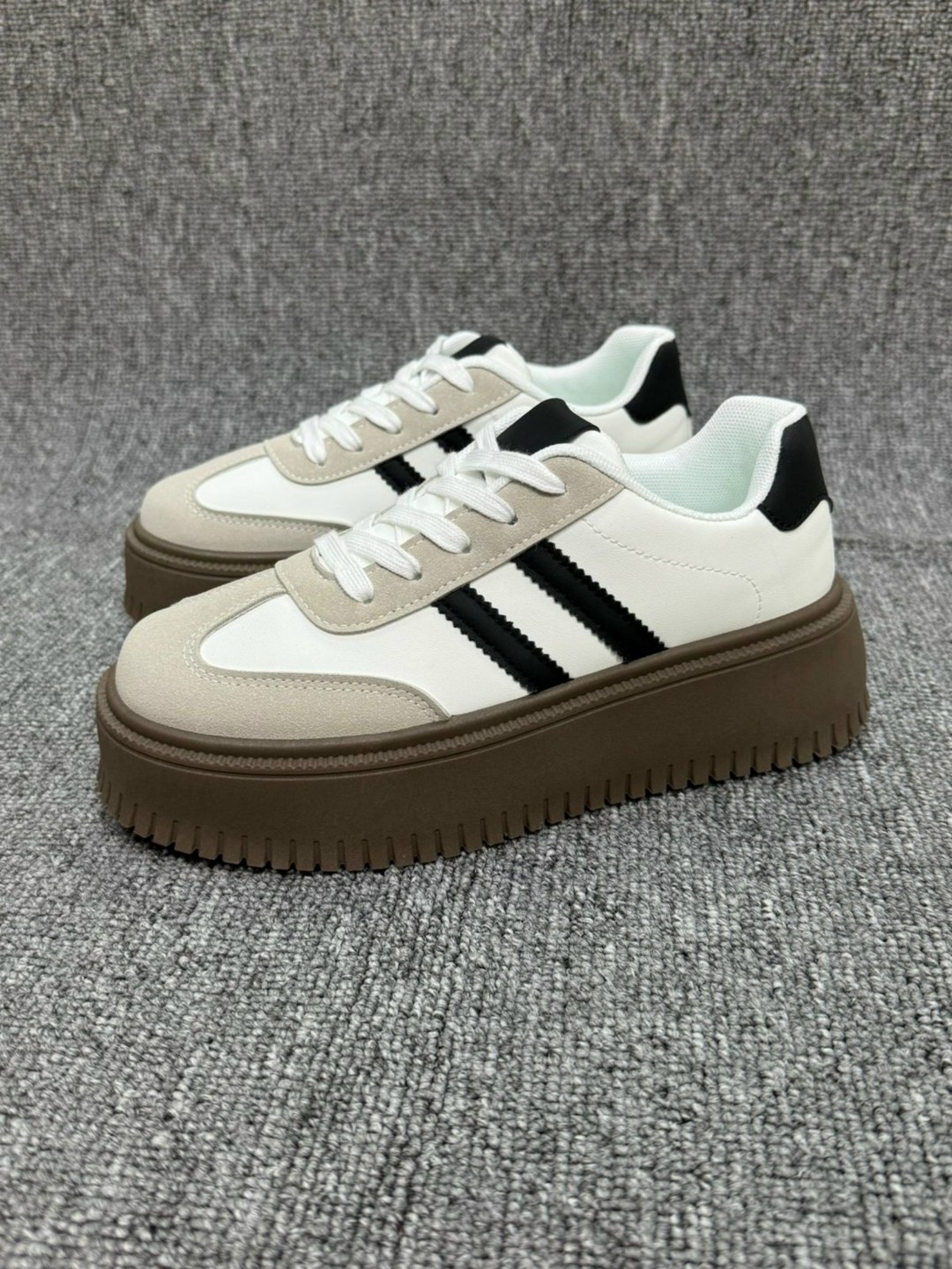 ,женские кроссовки,женские повседневные кроссовки,повседневные кроссовки,спортивная