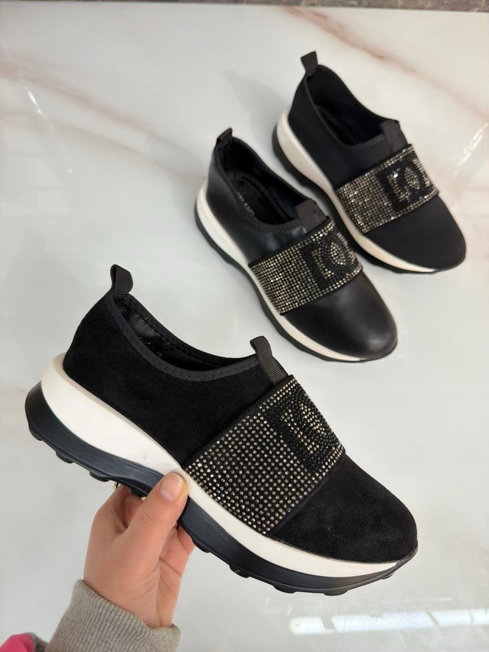 ,женские кроссовки,кроссовки балдинини женские,кроссовки со стразами,кроссовки с застежкой