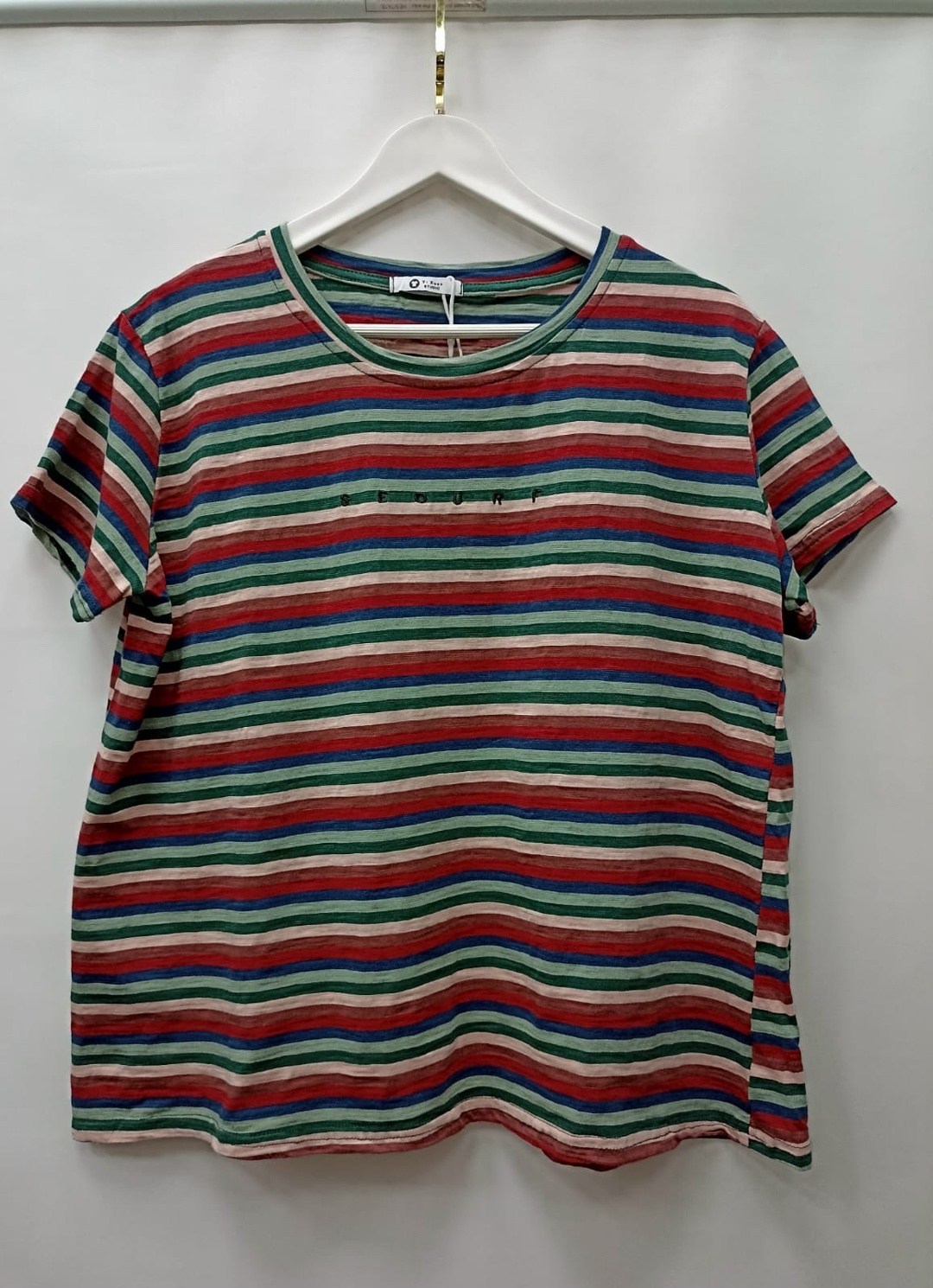 женская полосатая футболка,футболка женская в полоску,футболка в полоску,полосатая футболка,футболка в полоску повседневная