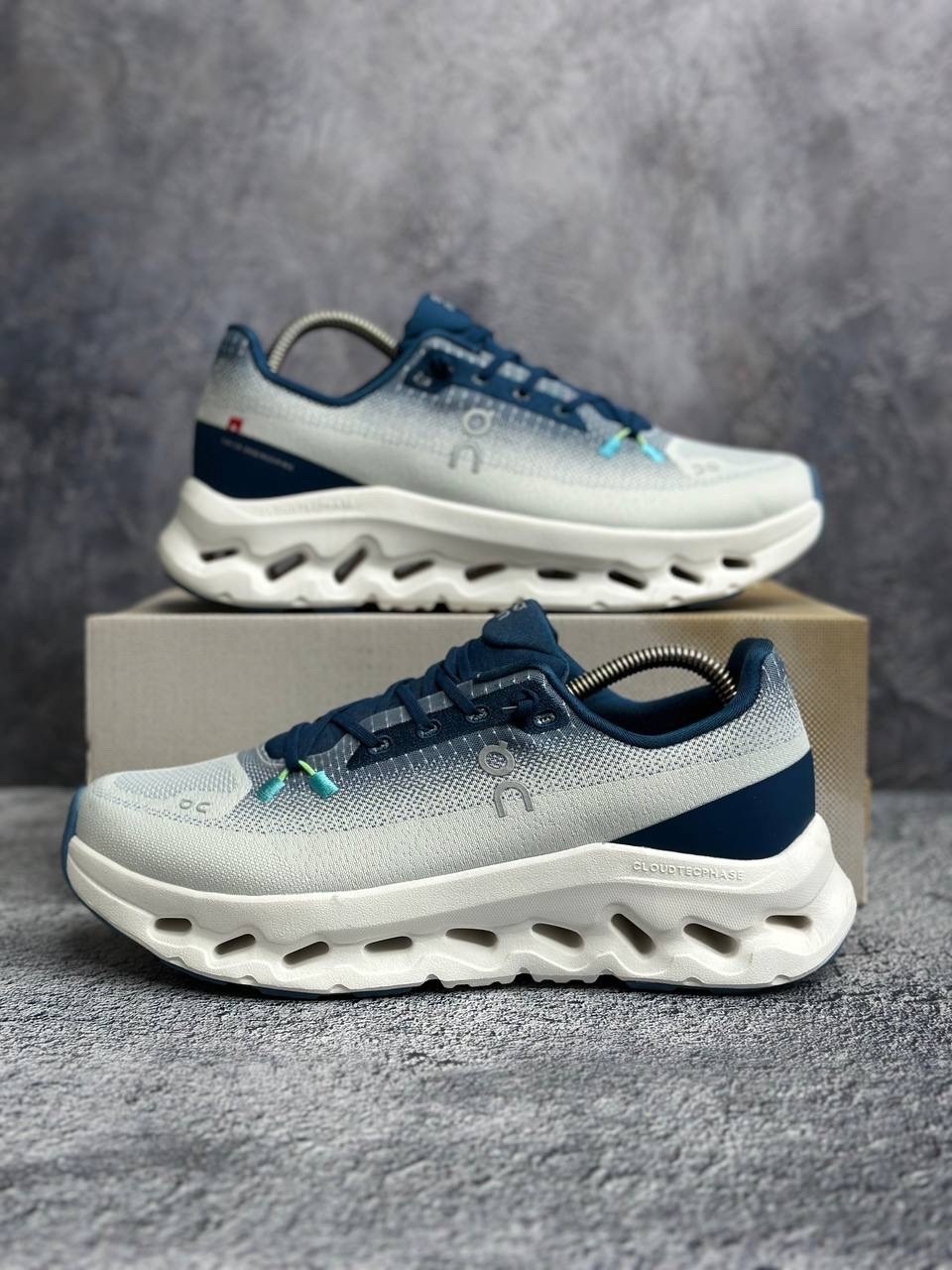 кроссовки on cloudtilt mineral ivory белый синий,кроссовки,спортивные кроссовки,спортивная ,повседневные кроссовки