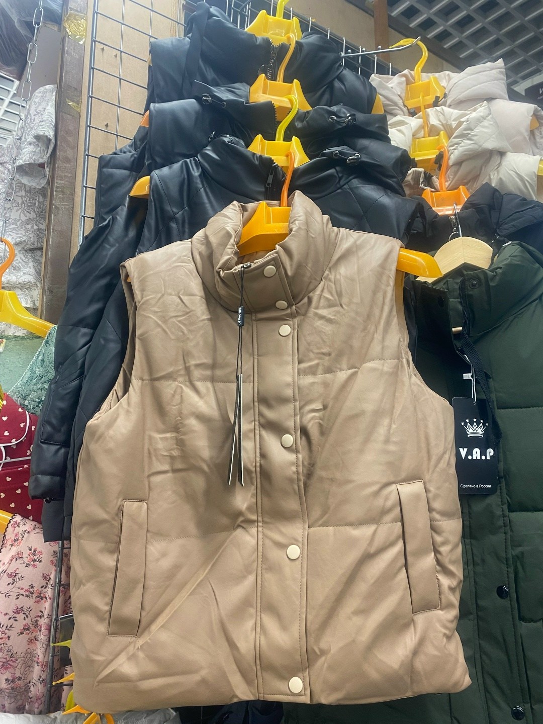 жилетка женская,жилет,жилет из плащевки женский,жилетка на синтепоне,женские жилеты
