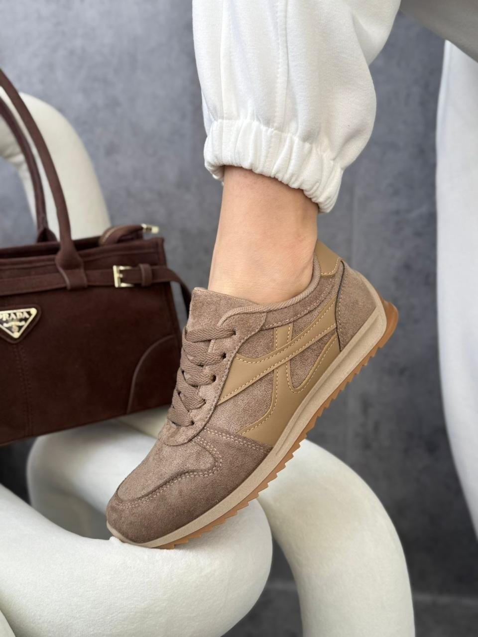 замшевые кроссовки,,женские кроссовки,коричневые кроссовки,кроссовки женские замшевые