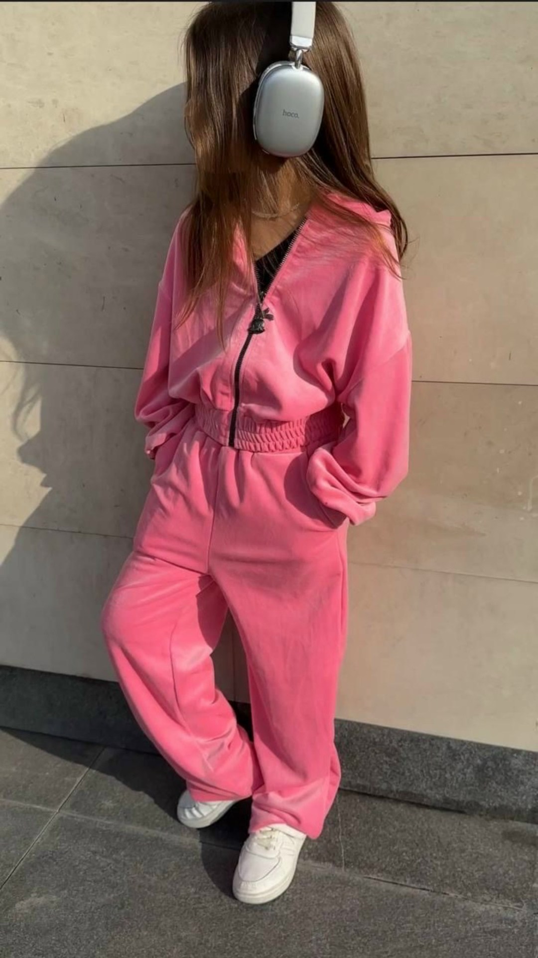 велюровый костюм для девочки спортивный капюшон,спортивные костюмы для девочек,спортивный велюровый костюм,велюровый костюм для девочки,велюровый спортивный костюм для девочки