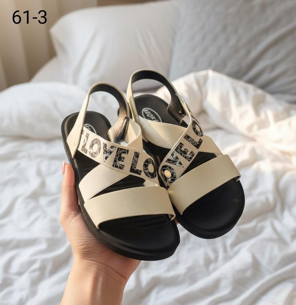,модные сандалии,сандалии женские,босоножки с буквами,женские босоножки
