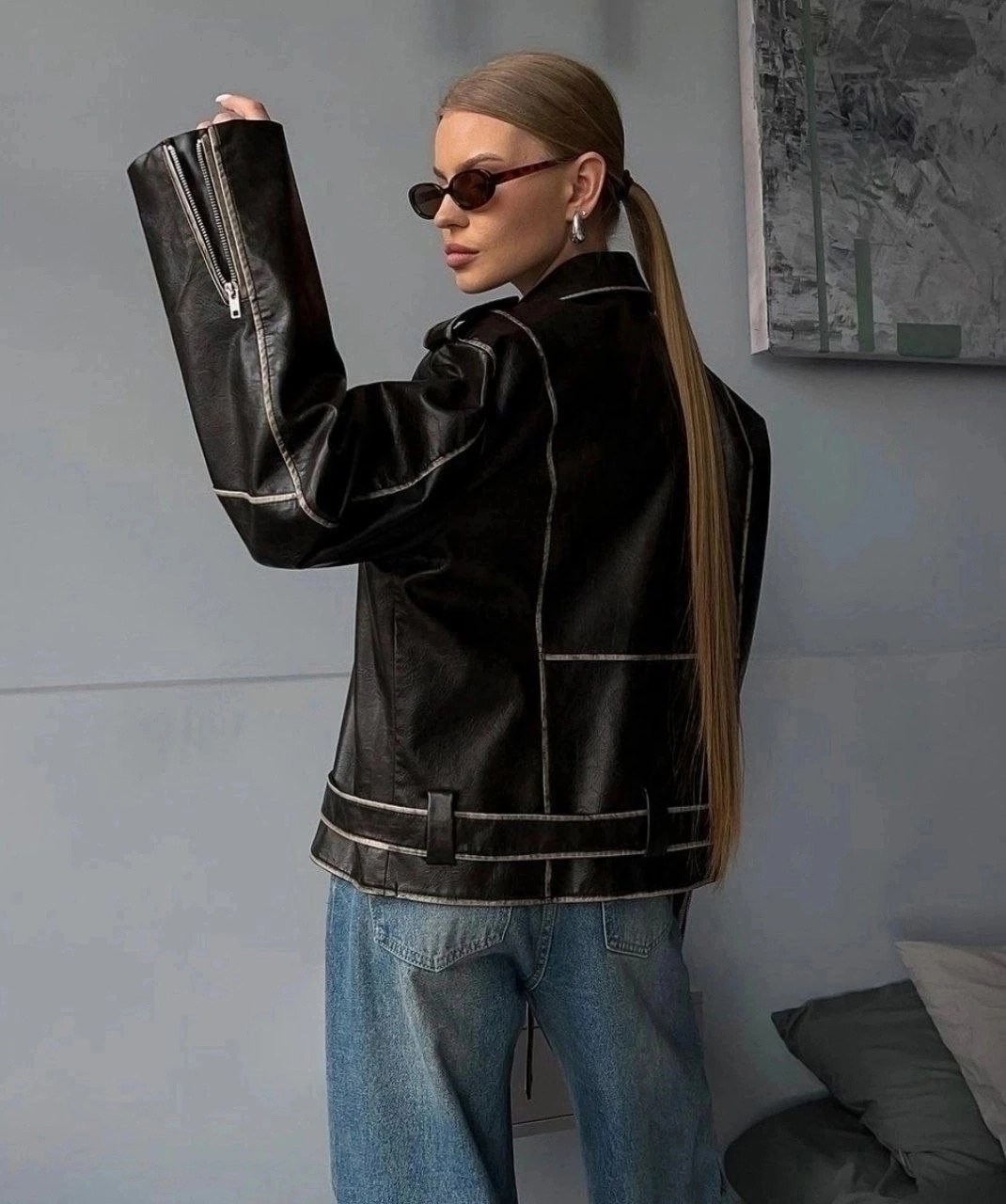 женская косуха из экокожи,женская косуха,косуха женская из экокожа,куртка кожаная женская,куртка косуха замшевая