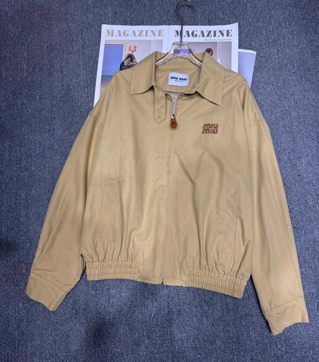 куртка женская,куртка бомбер,куртка с карманами,бежевая куртка,куртка рабочего тренд