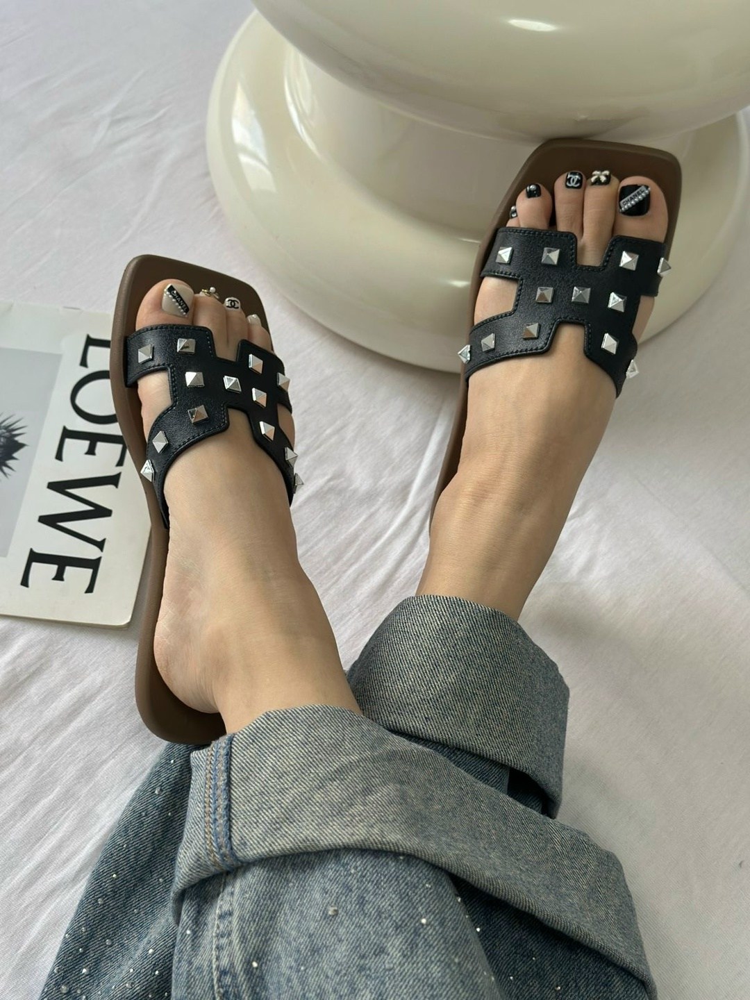 женские кожаные шлепки hermes oran коричневые,шлепанцы hermes,шлепки hermes женские,шлепки hermes,шлепанцы женские hermes