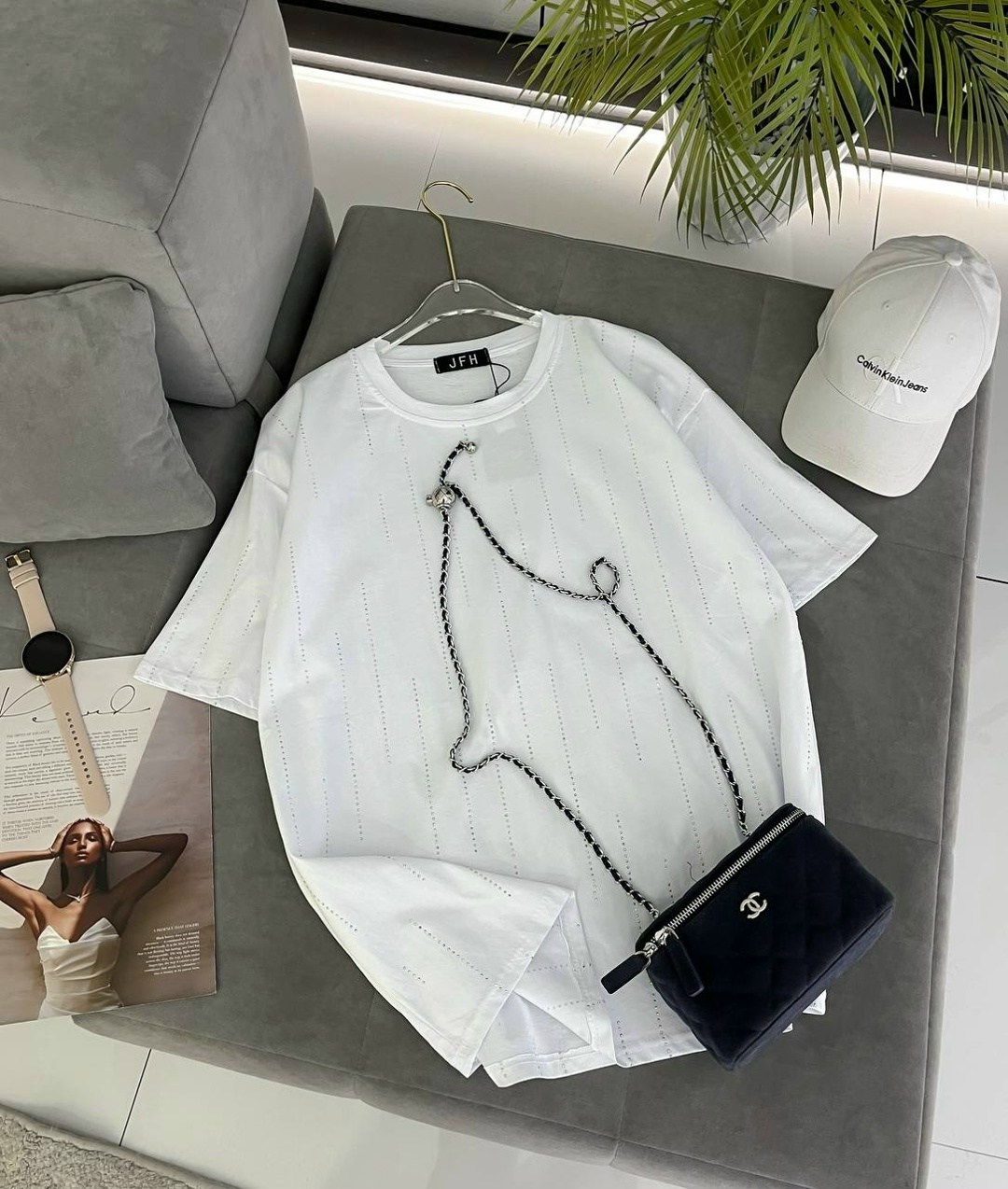 футболка со стразами оверсайз shein collection 223267776,женская футболка оверсайз со стразами,женская футболка,женская футболка оверсайз,футболка базовая со стразами оверсайз odmir 302929248