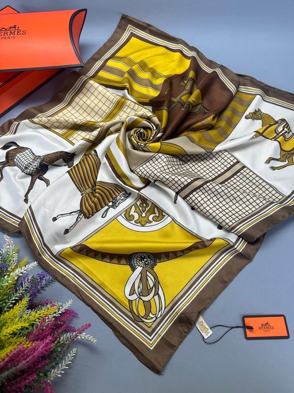 шелковый платок hermes,брендовый женский платок hermes,брендовый шелковый платок hermes,платок шейный hermes вне времени,женские платки