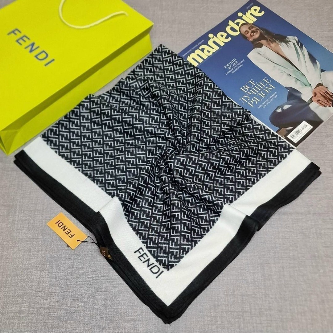 платок gucci,шарф gucci,платки гуччи,шарф гуччи,шарф гуччи женский