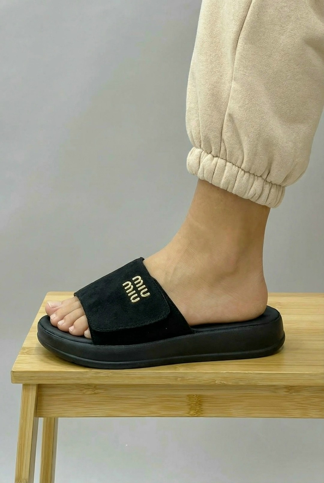 ,женские шлепанцы,тапочки модные,женские тапки,женская