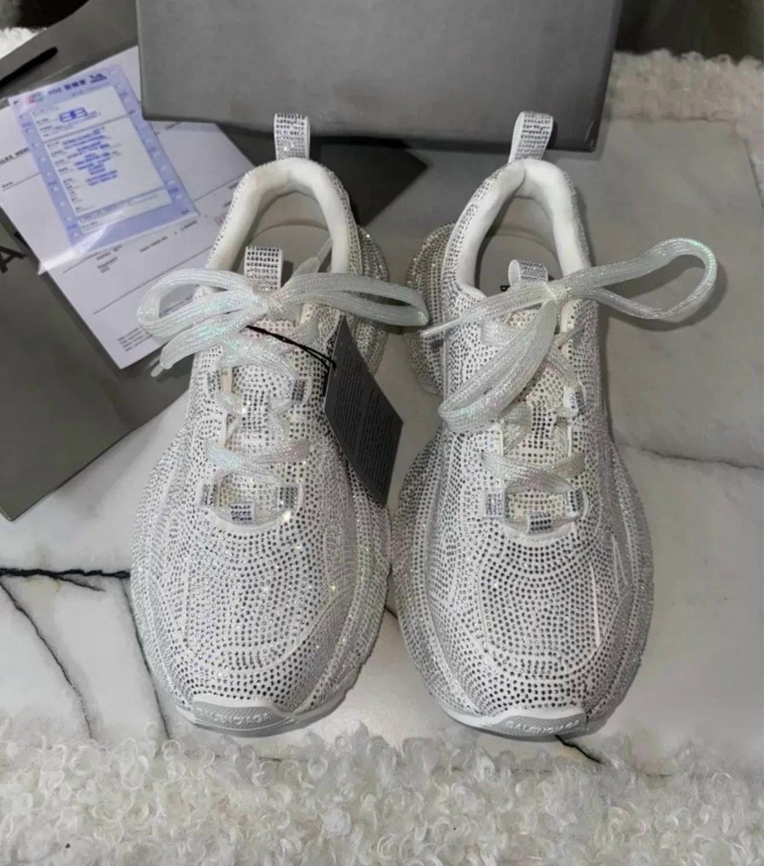 женские кроссовки,кроссовки в стразах,,кроссовки,спортивная