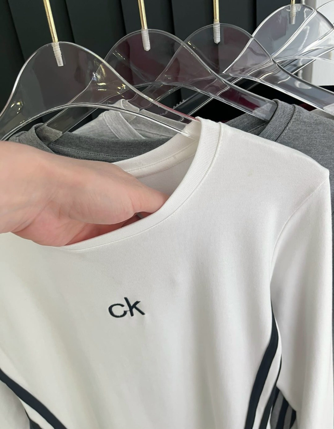 кофта женская,женский свитшот,одежда кофта,серый свитшот кельвин кляйн,cпортивная кофта